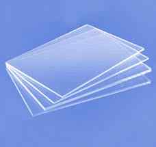 پلی متیل متاکریلات در بازیافت با شماره 7 شناسایی میشود. یک ترموپلاستیک شفاف است که اغلب در شکل ورقه و به عنوان یک جایگزین سبک و مقاوم به شکستن (خرد شدن) برای شیشه استفاده میشود
