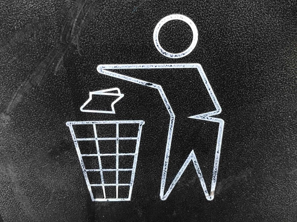 بازیافت ضایعات پلاستیک برای سلامتی آینده سیاره ما بسیار اهمیت دارد. دنیا تحمل زباله‌های بیشتری را ندارد و بی‌توجهی به آن، آسیب غیرقابل جبرانی خواهد زد. این گزارش یادآور می‌شود که چرا بازیافت برای شما و سیاره زمین تا این حد ارزشمند است.